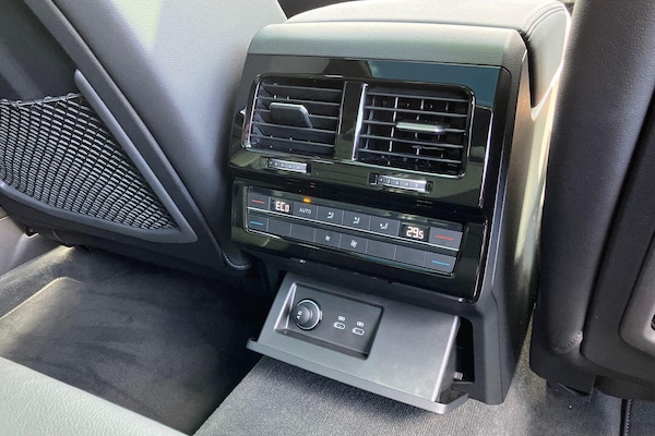 Used Volkswagen Touareg 2023 for sale - 75552226: Photo 31