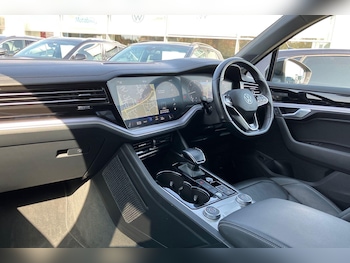 Used Volkswagen Touareg 2022 for sale - 75578281: Photo
