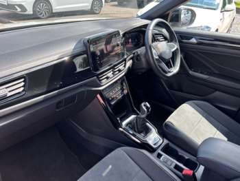 Used Volkswagen T-Roc 2023 for sale - 75089647: Photo