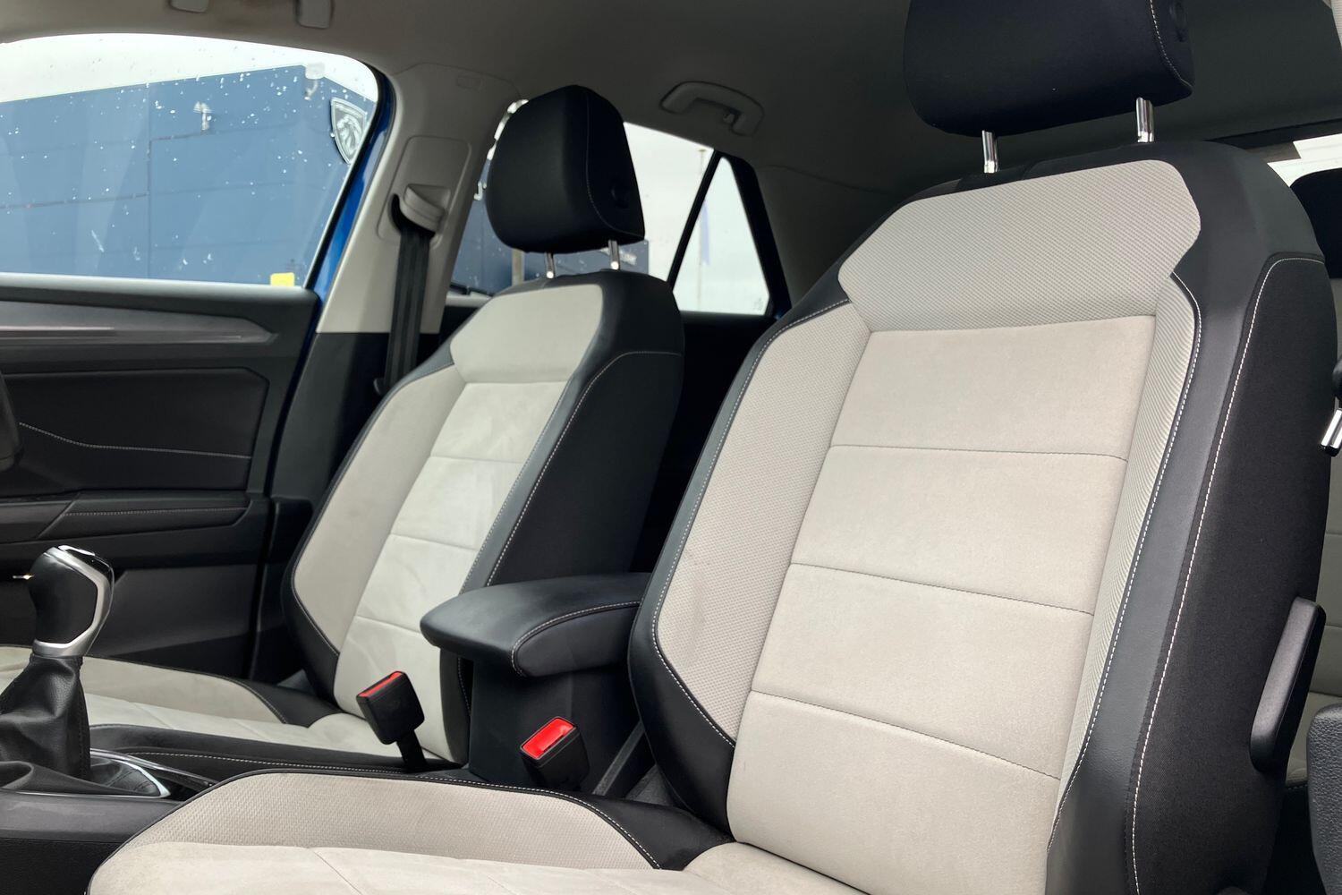 Used Volkswagen T-Roc 2022 for sale - 76122069: Photo 16