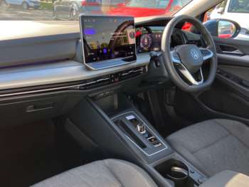 Used Volkswagen Golf 2024 for sale - 74850031: Photo