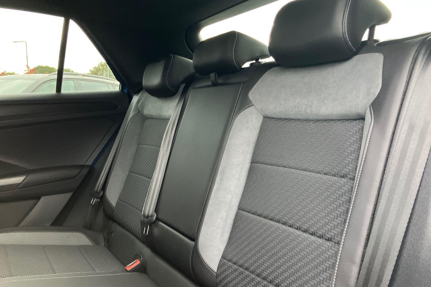 Used Volkswagen T-Roc 2019 for sale - 76121530: Photo 9