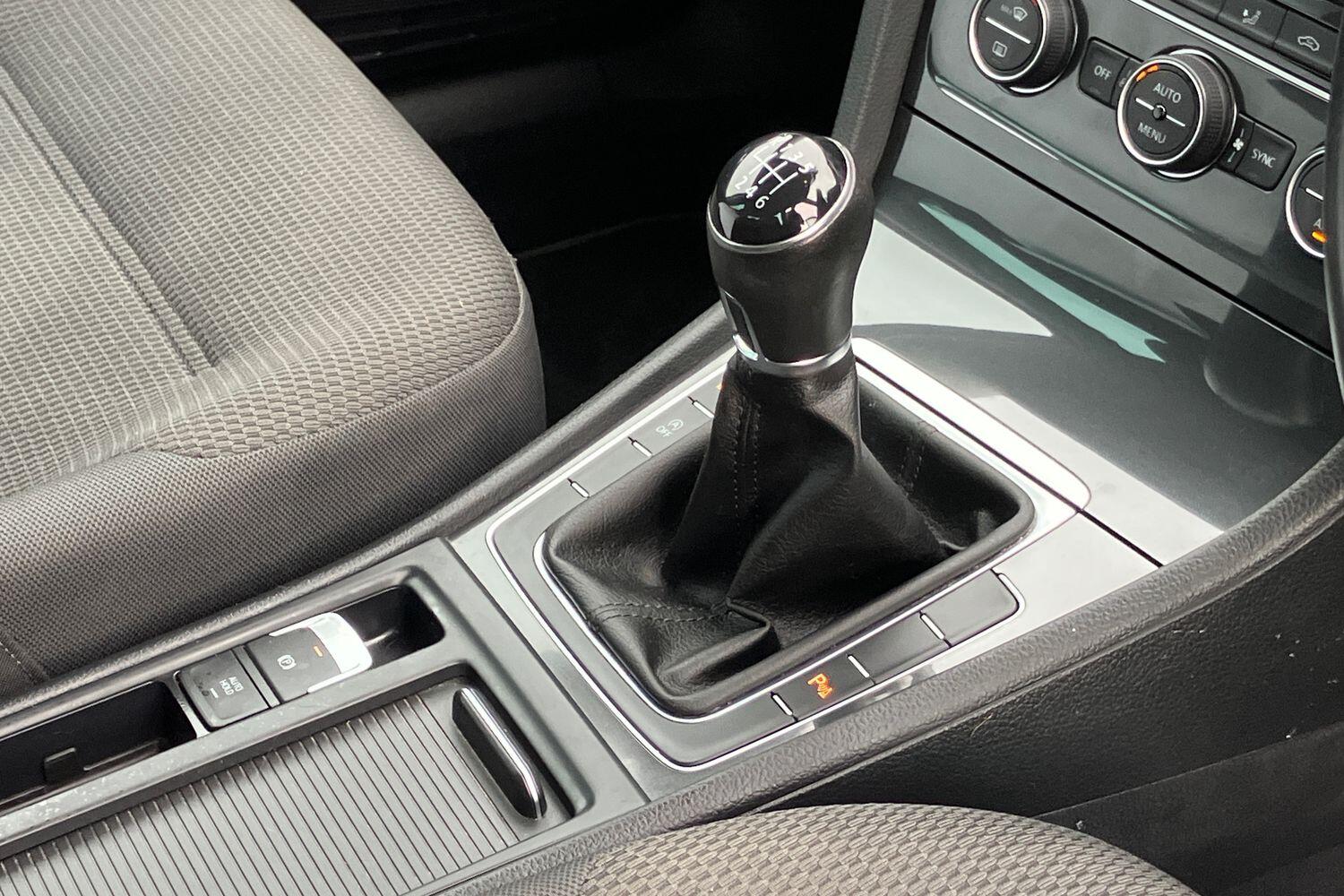 Used Volkswagen Golf 2020 for sale - 76138697: Photo 22