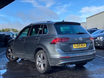 Used Volkswagen Tiguan 2019 for sale - 75991003: Photo 2