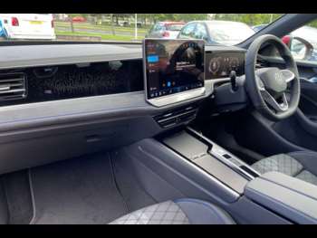 Used Volkswagen Passat 2024 for sale - 75350598: Photo