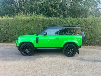 Used Land Rover Defender 2024 for sale - 79293819: Photo