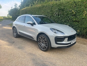 Used Porsche Macan 2023 for sale - 79293799: Photo