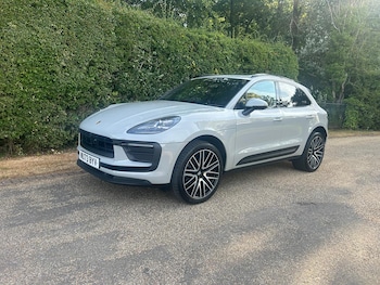 Used Porsche Macan 2023 for sale - 79293799: Photo
