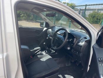Used Isuzu D-Max 2017 for sale - 75570346: Photo