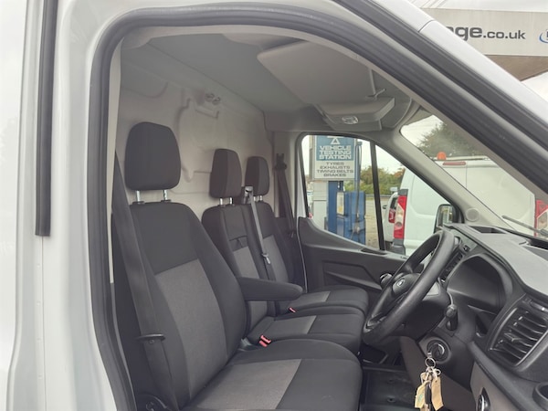 Used Ford Transit 2022 for sale - 76130990: Photo 13