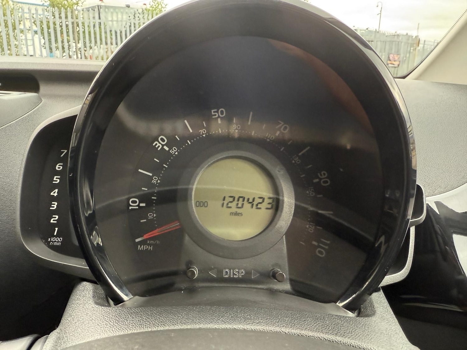 Used Toyota AYGO 2015 for sale - 75726602: Photo 16