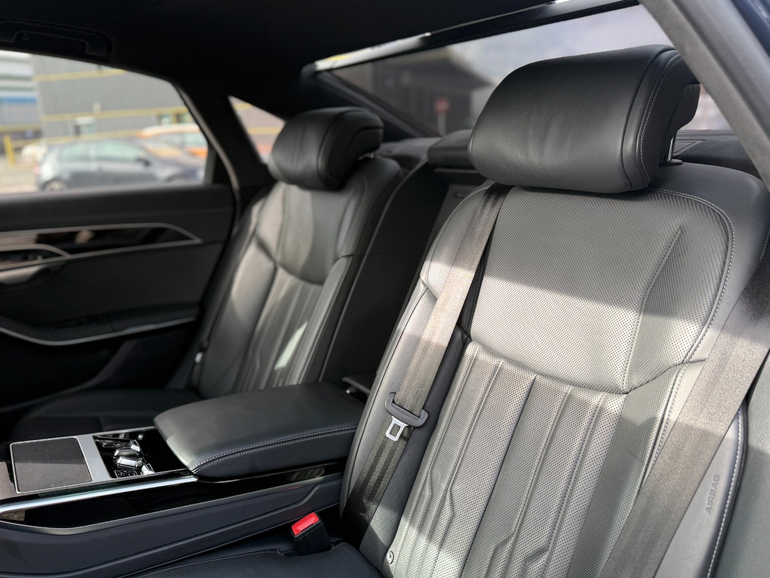 Used Audi A8 2022 for sale - 77650973: Photo 14