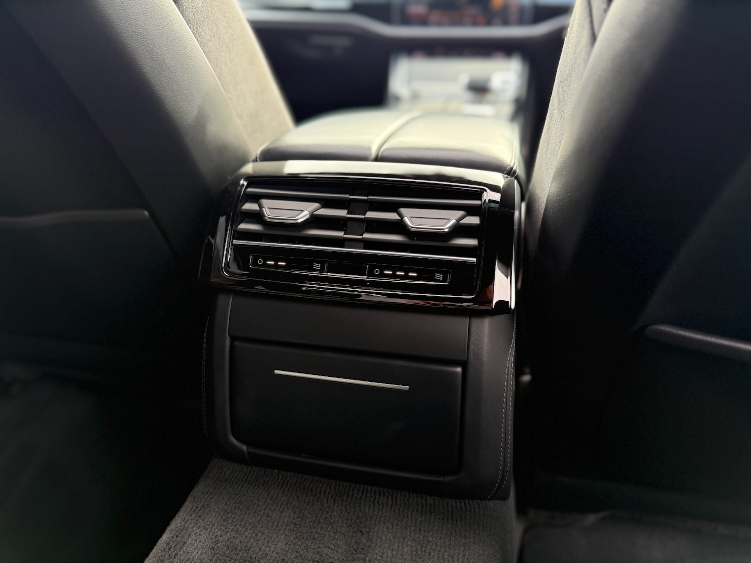 Used Audi A8 2022 for sale - 77650973: Photo 25