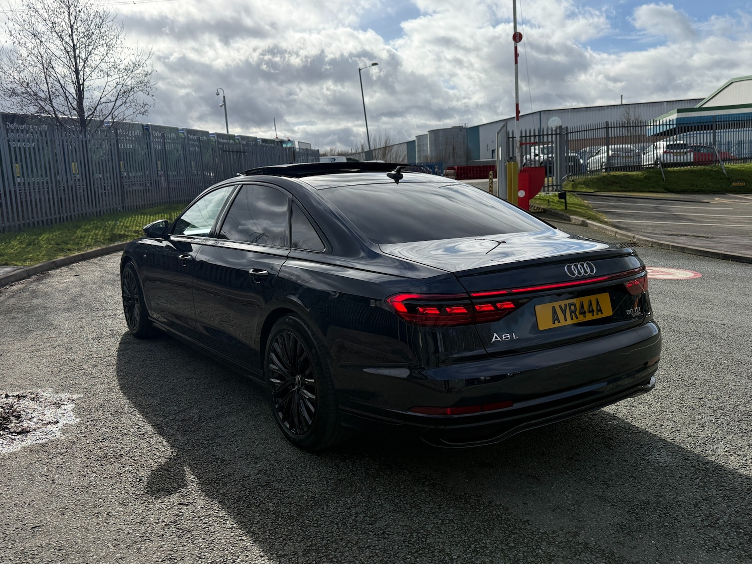 Used Audi A8 2022 for sale - 77650973: Photo 3