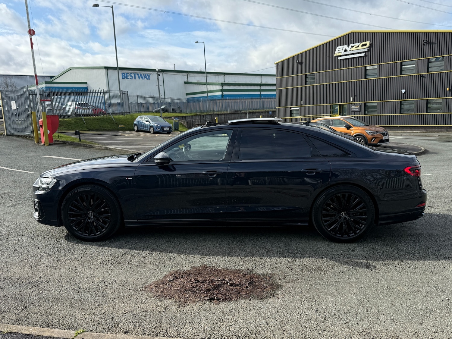 Used Audi A8 2022 for sale - 77650973: Photo 4