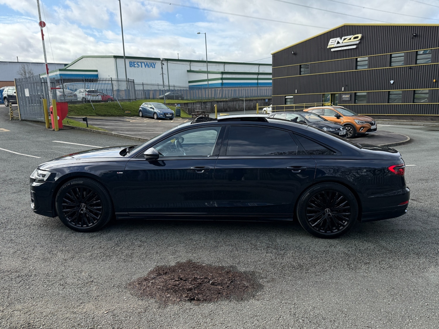 Used Audi A8 2022 for sale - 77650973: Photo 5