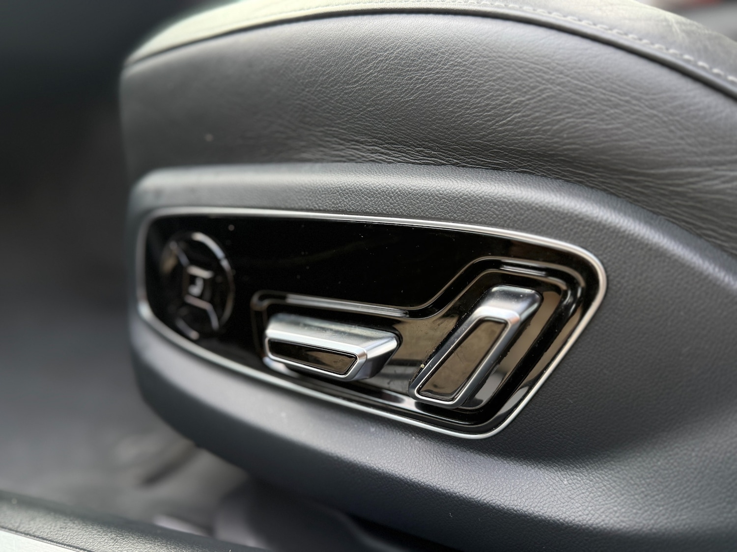 Used Audi A8 2022 for sale - 77650973: Photo 7