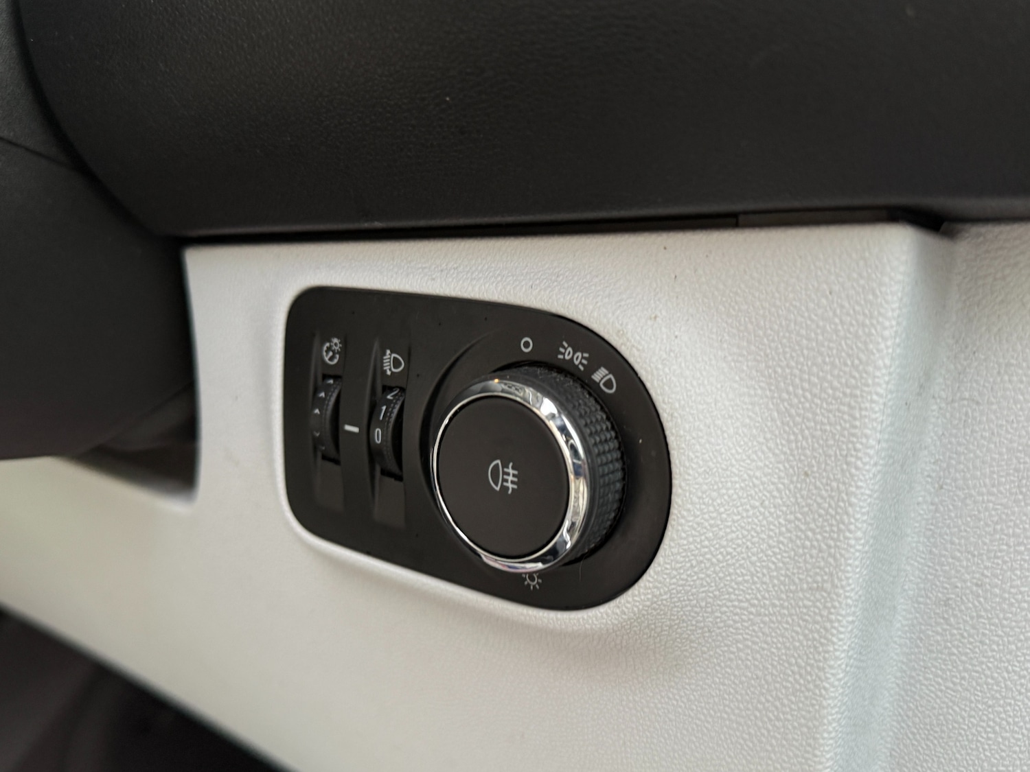 Used Vauxhall ADAM 2014 for sale - 77047868: Photo 29