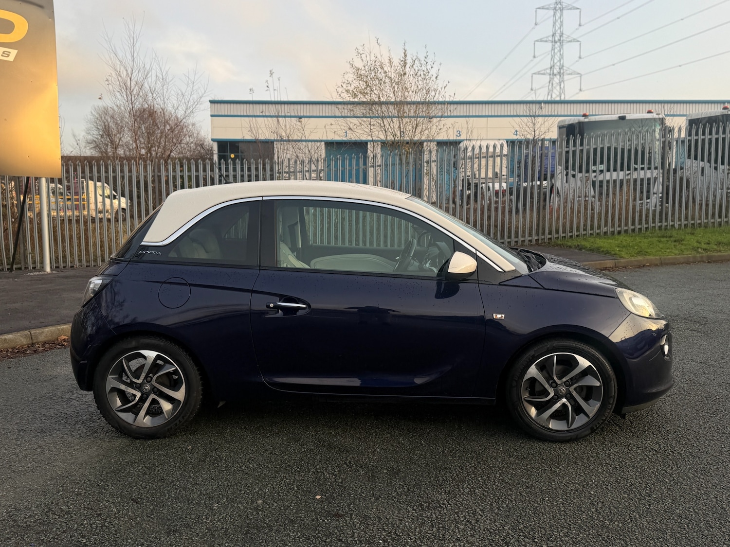 Used Vauxhall ADAM 2014 for sale - 77047868: Photo 3