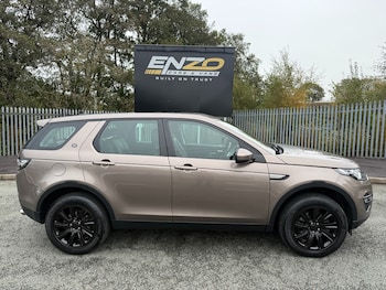 Used Land Rover Discovery Sport 2016 for sale - 78916104: Photo