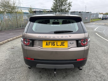 Used Land Rover Discovery Sport 2016 for sale - 78916104: Photo