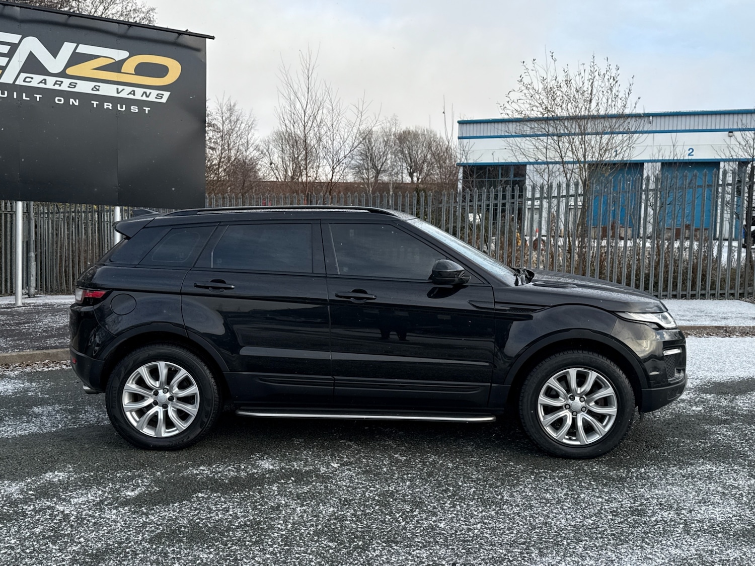 Used Land Rover Range Rover Evoque 2016 for sale - 77113322: Photo 2