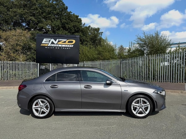 Used Mercedes-Benz A-Class 2020 for sale - 75726628: Photo 2