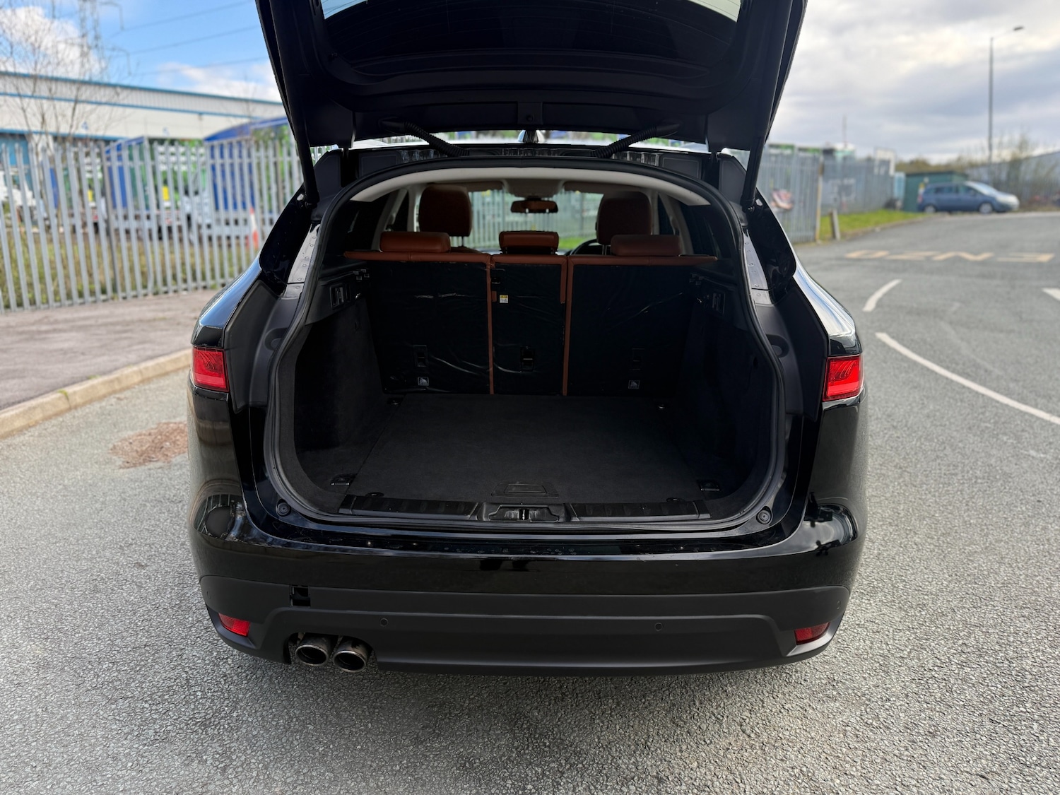 Used Jaguar F-Pace 2017 for sale - 78201199: Photo 12