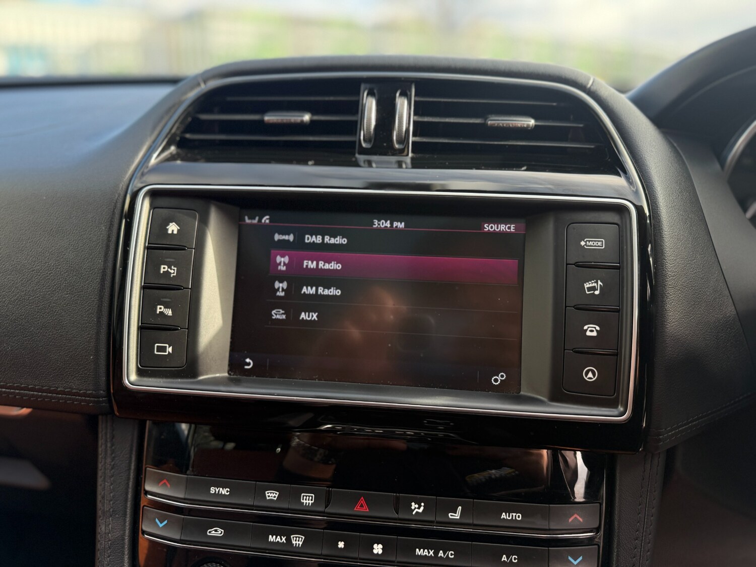 Used Jaguar F-Pace 2017 for sale - 78201199: Photo 28