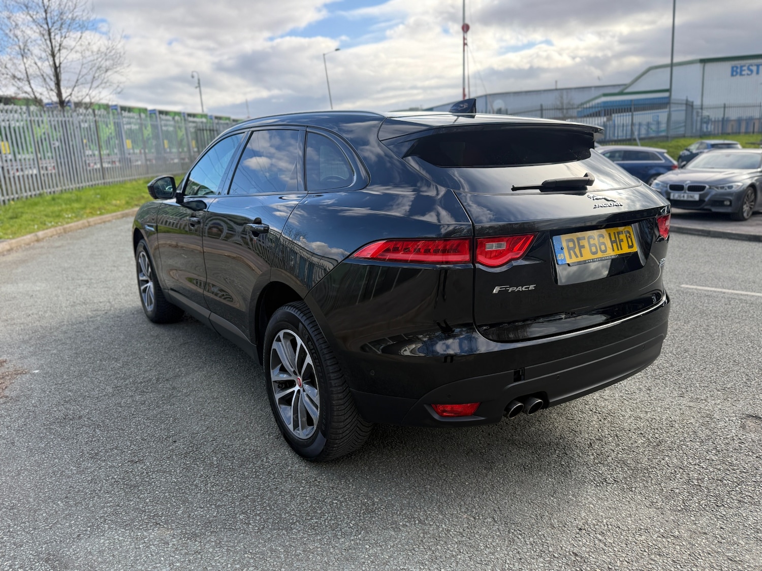 Used Jaguar F-Pace 2017 for sale - 78201199: Photo 3