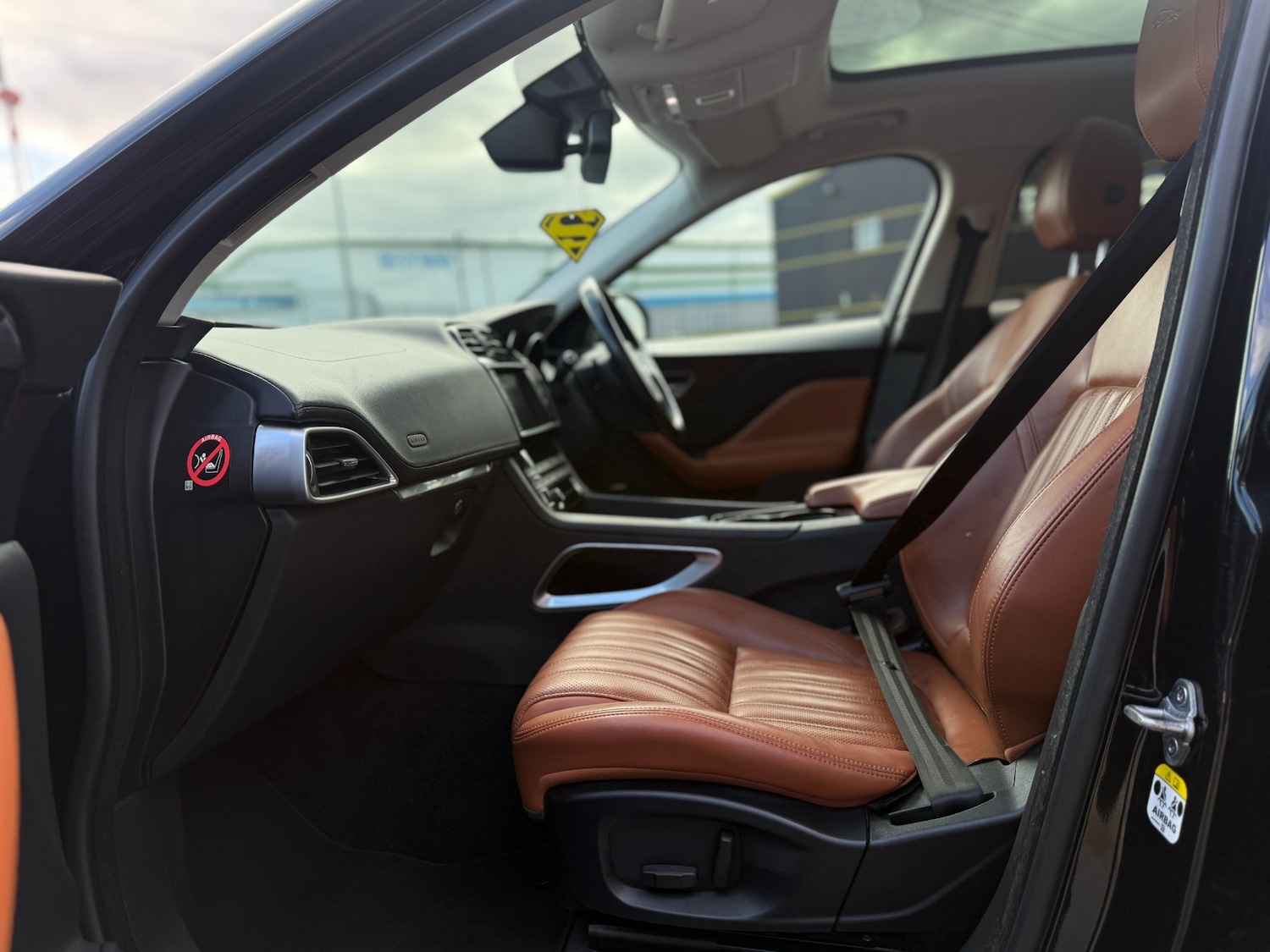 Used Jaguar F-Pace 2017 for sale - 78201199: Photo 7