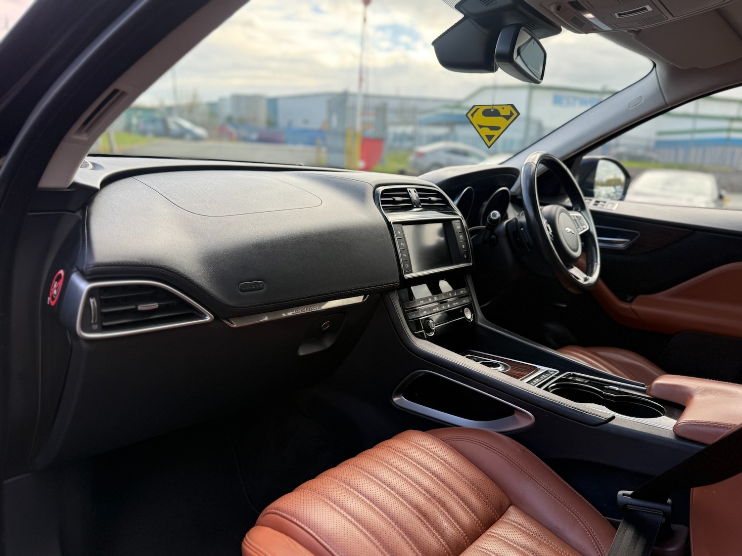 Used Jaguar F-Pace 2017 for sale - 78201199: Photo 9