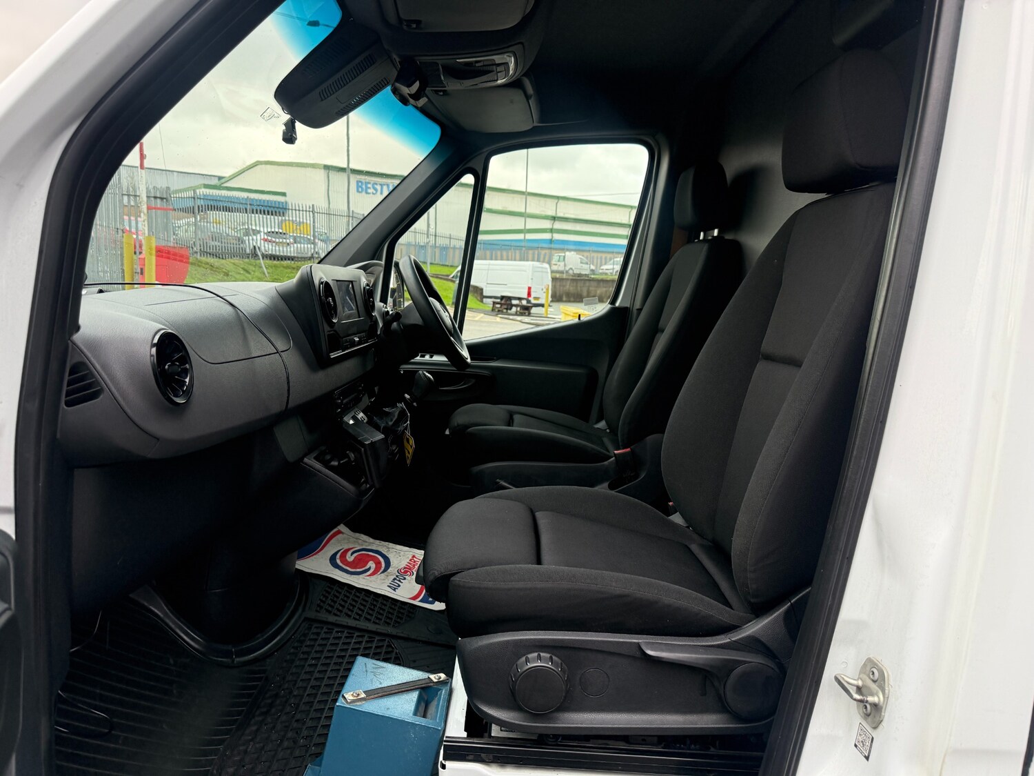 Used Mercedes-Benz Sprinter 2019 for sale - 76693472: Photo 9