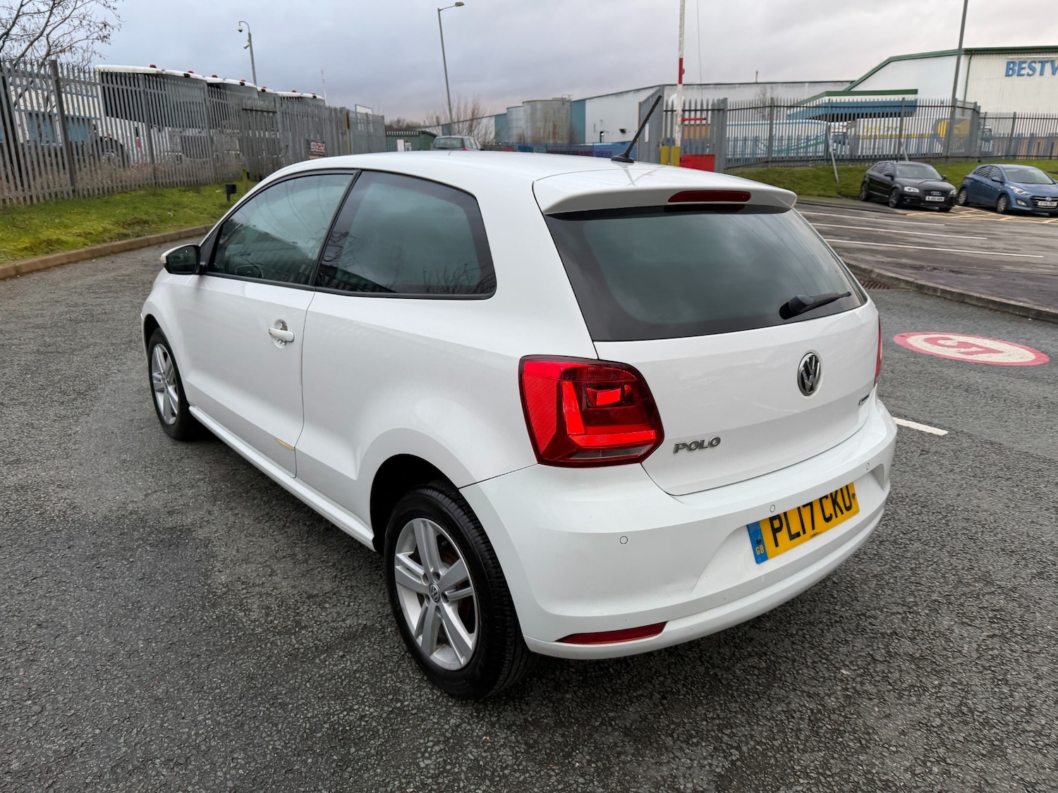 Used Volkswagen Polo 2017 for sale - 77324512: Photo 6