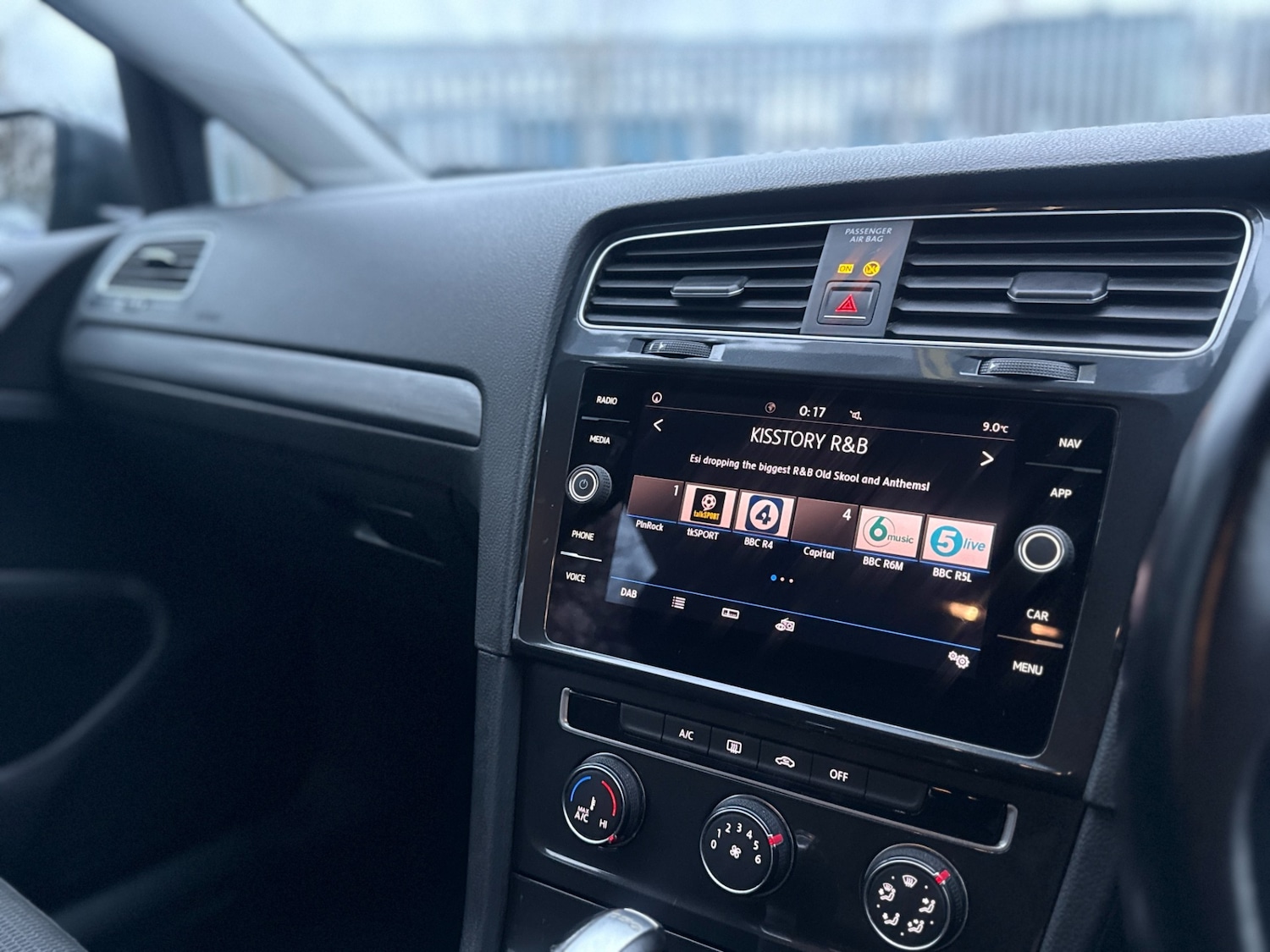 Used Volkswagen Golf 2018 for sale - 77310875: Photo 21