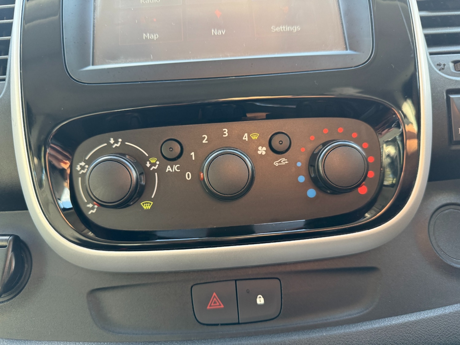 Used Renault Trafic 2018 for sale - 76531488: Photo 26