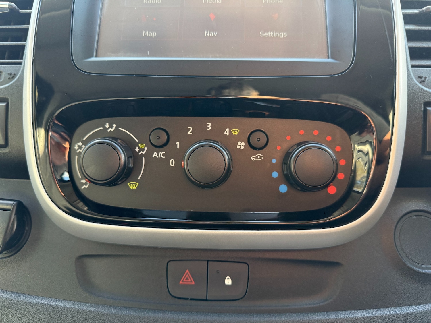 Used Renault Trafic 2018 for sale - 76531488: Photo 27