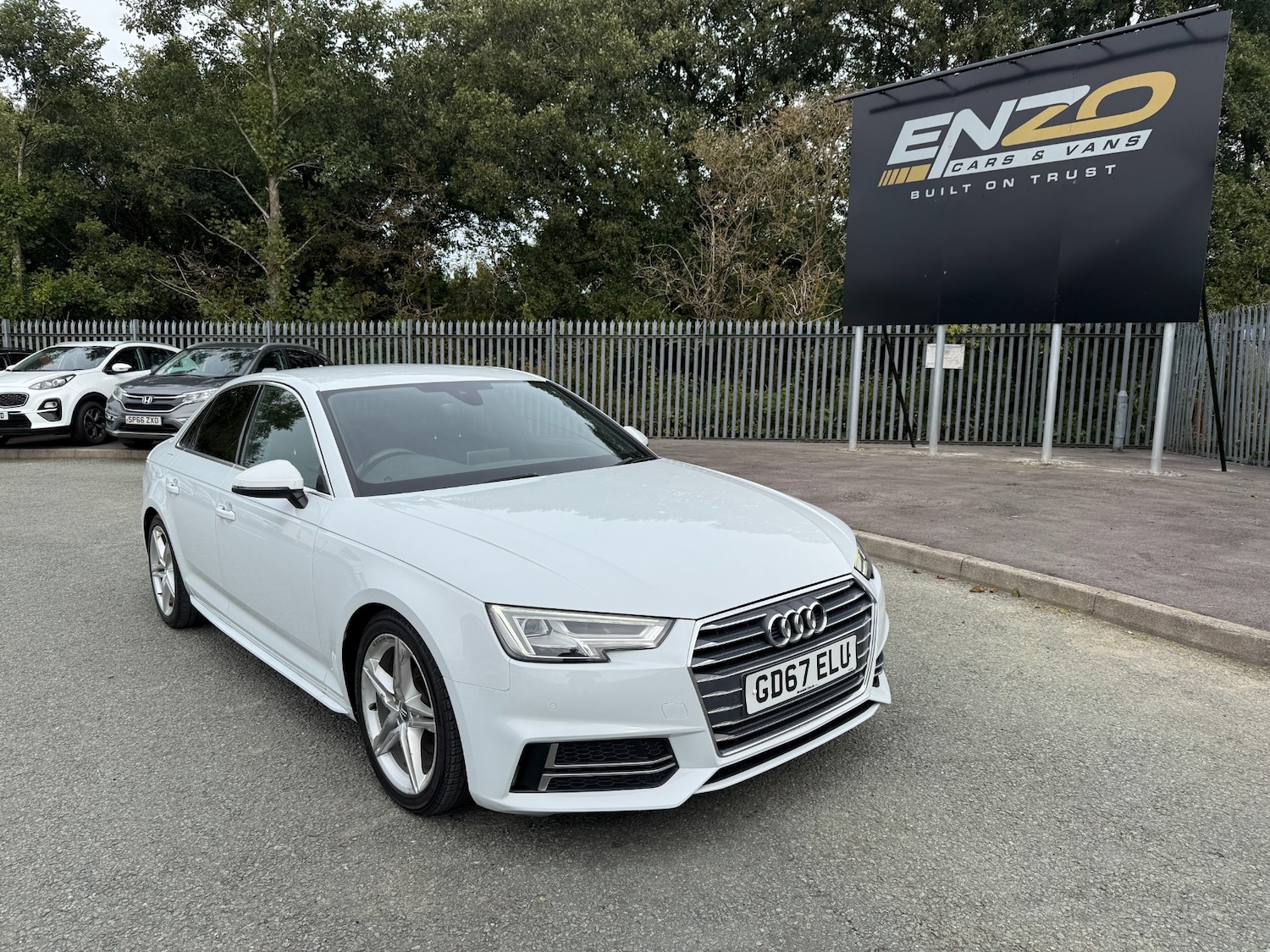 Used Audi A4 2017 for sale - 76102236: Photo 1
