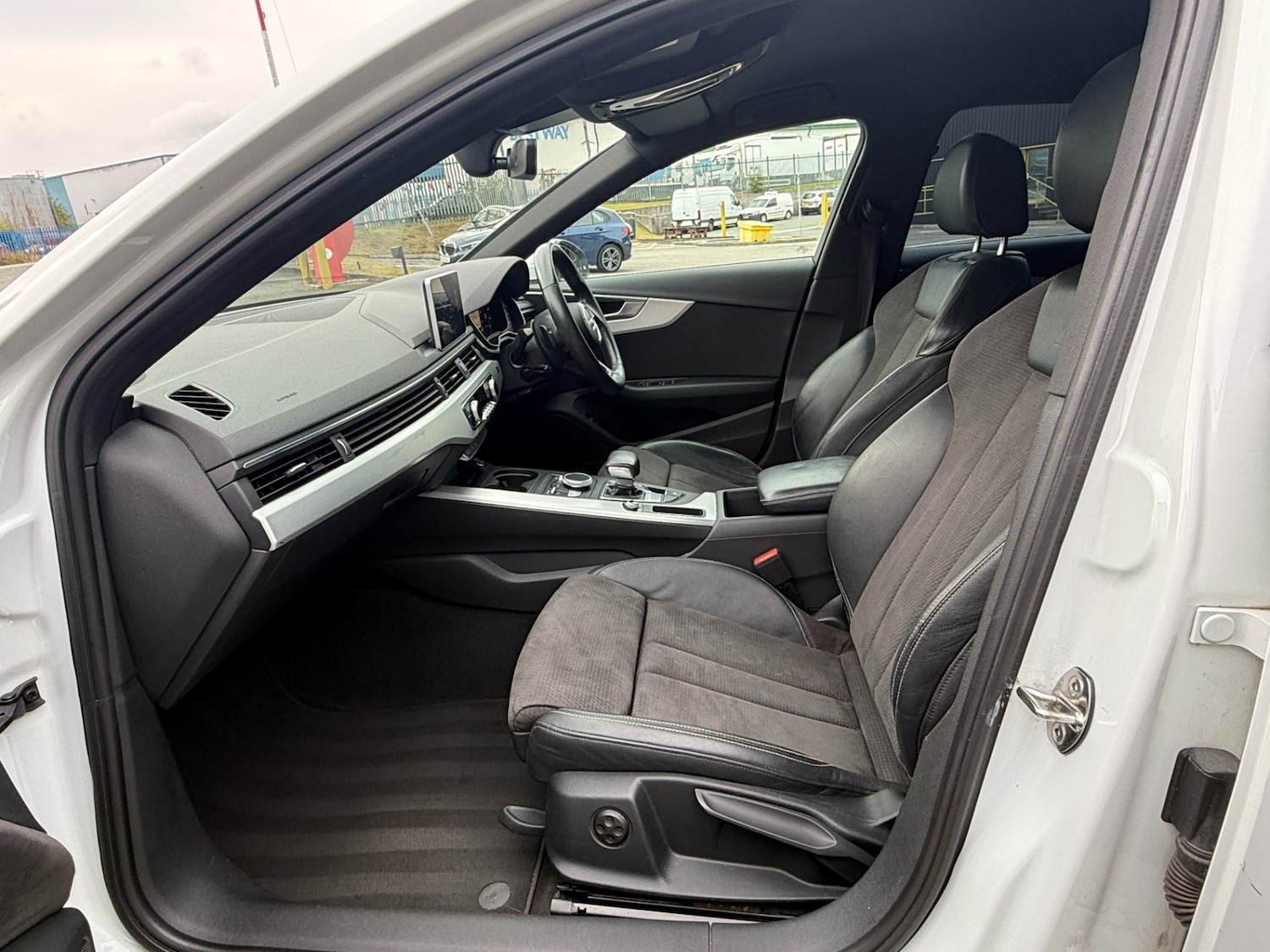 Used Audi A4 2017 for sale - 76102236: Photo 15