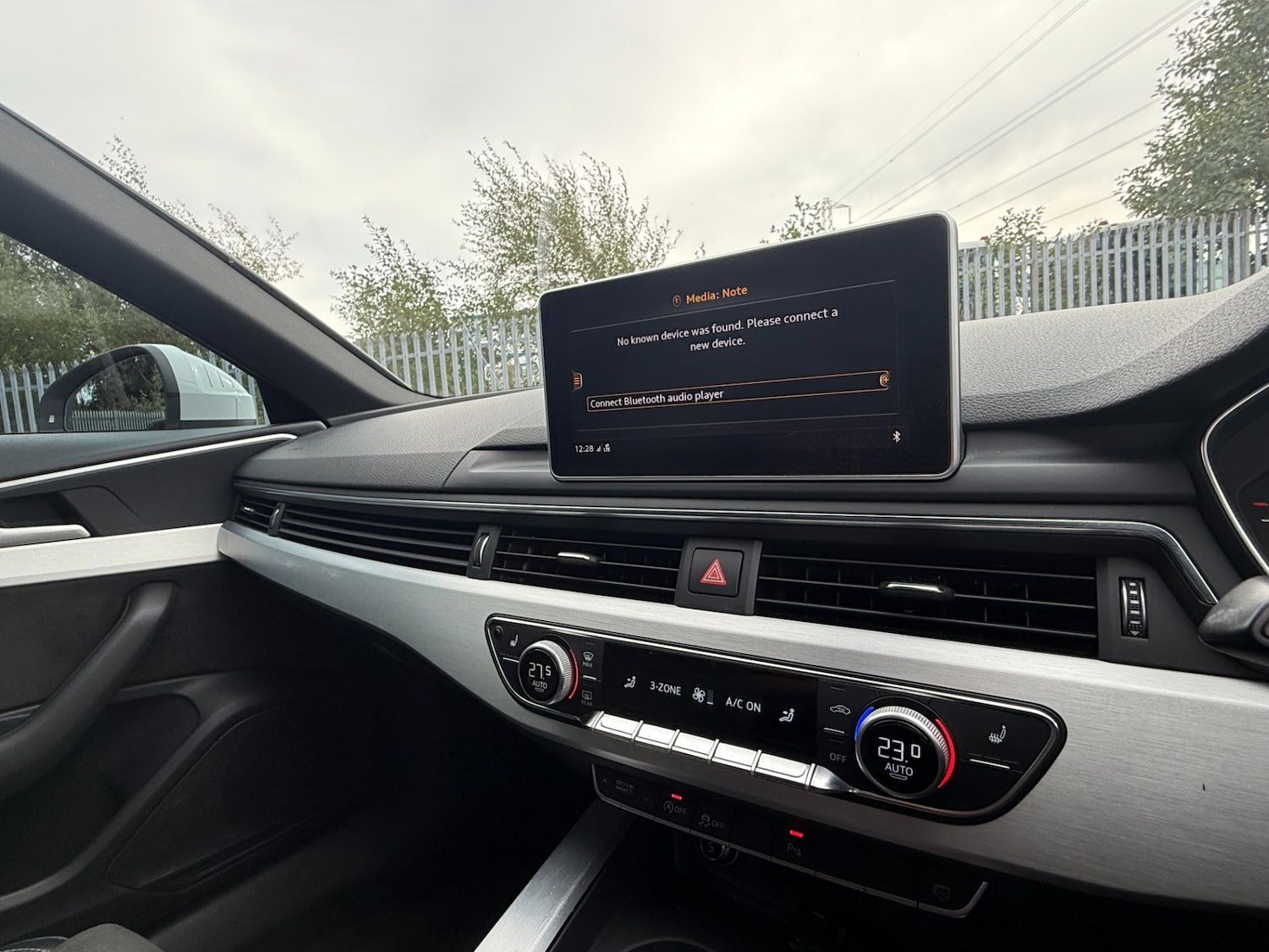 Used Audi A4 2017 for sale - 76102236: Photo 32