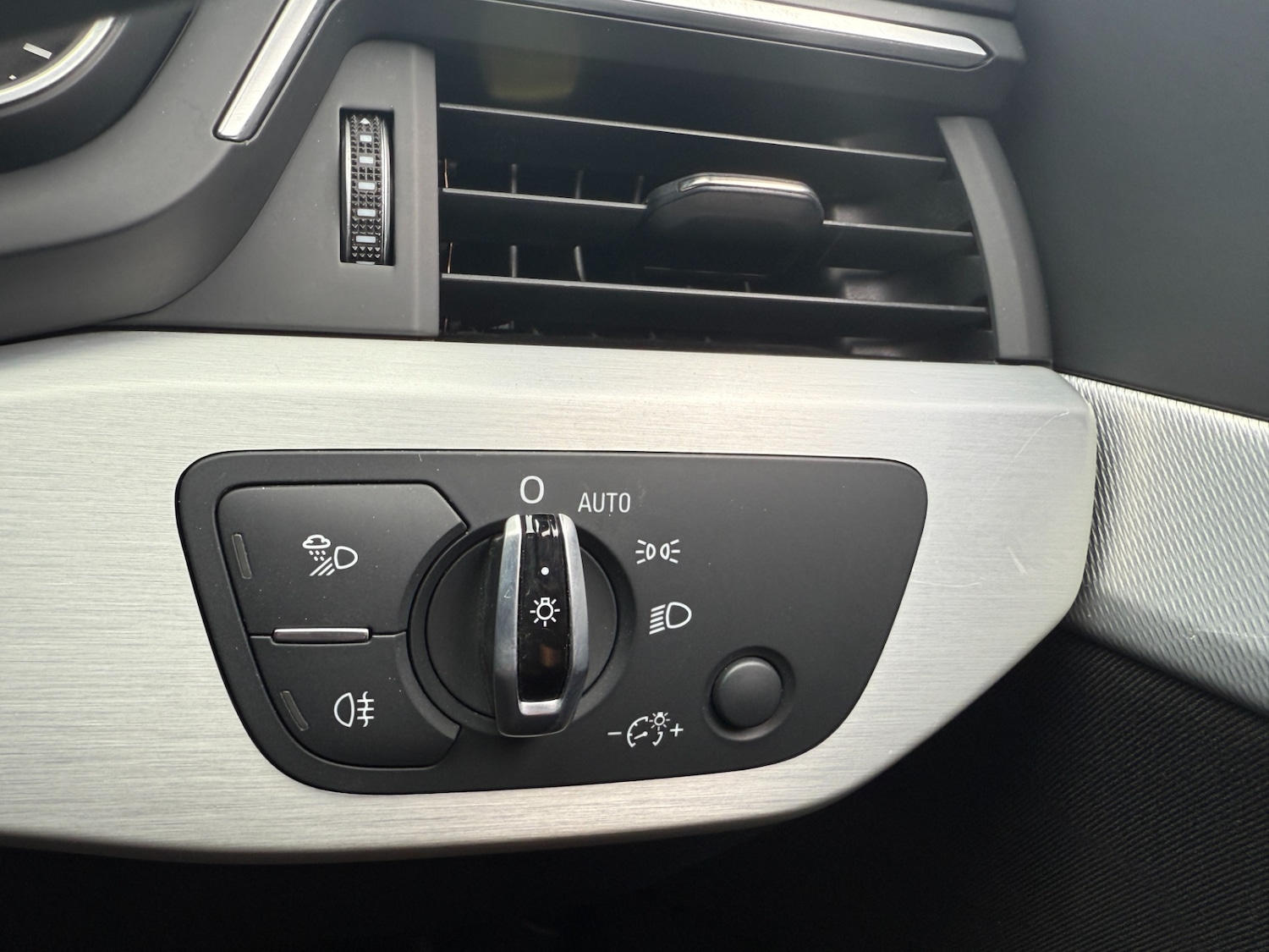 Used Audi A4 2017 for sale - 76102236: Photo 34