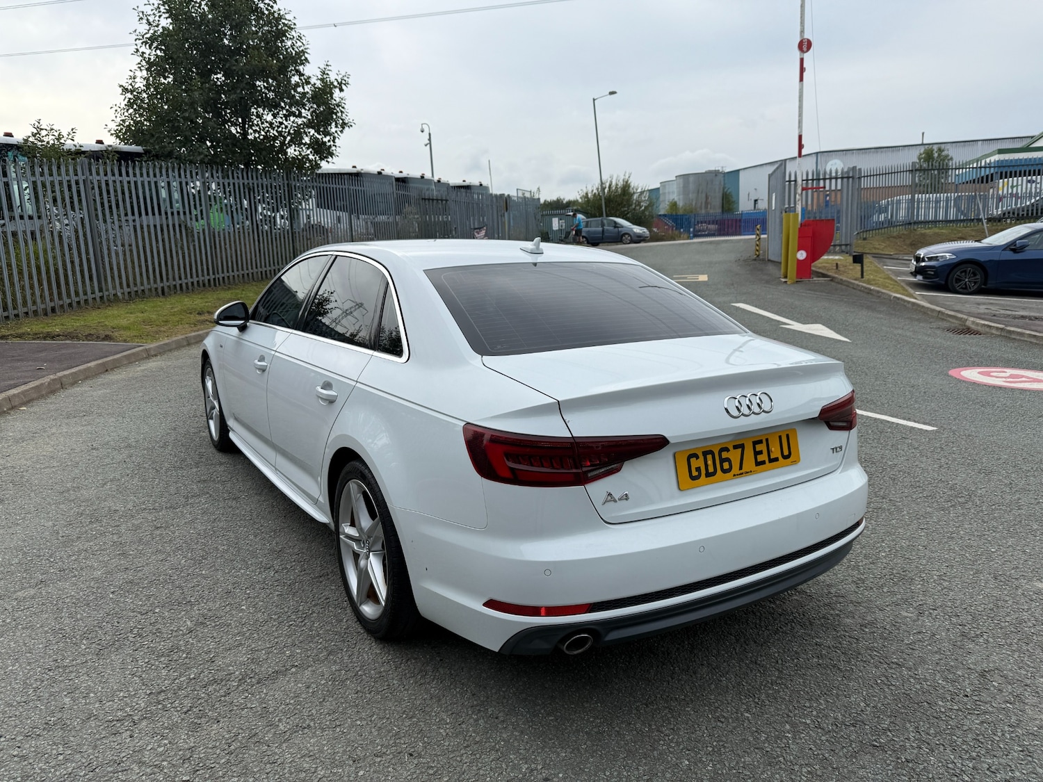 Used Audi A4 2017 for sale - 76102236: Photo 5