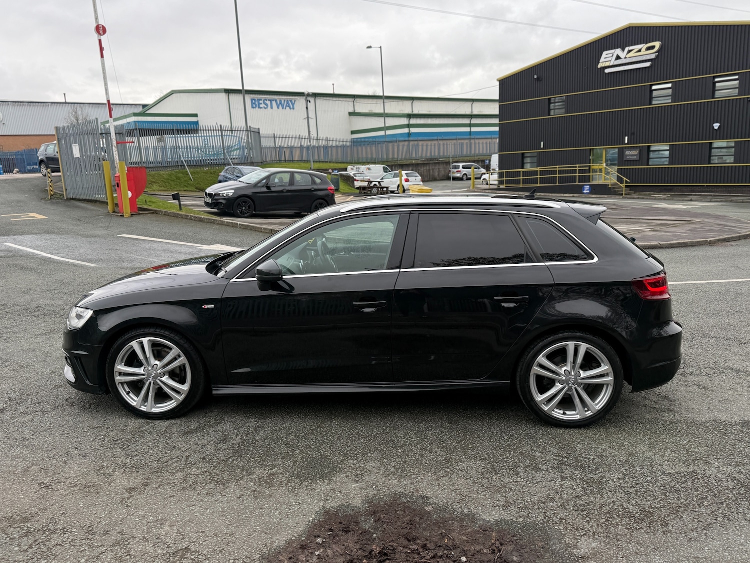 Used Audi A3 2014 for sale - 77789175: Photo 6