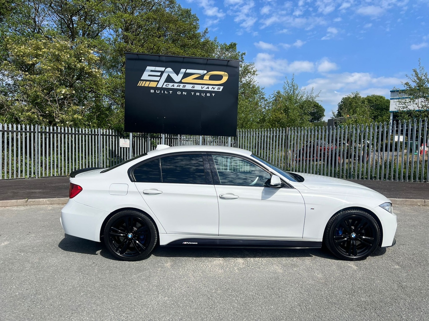 Used BMW 3 Series 2014 for sale - 76127725: Photo 1