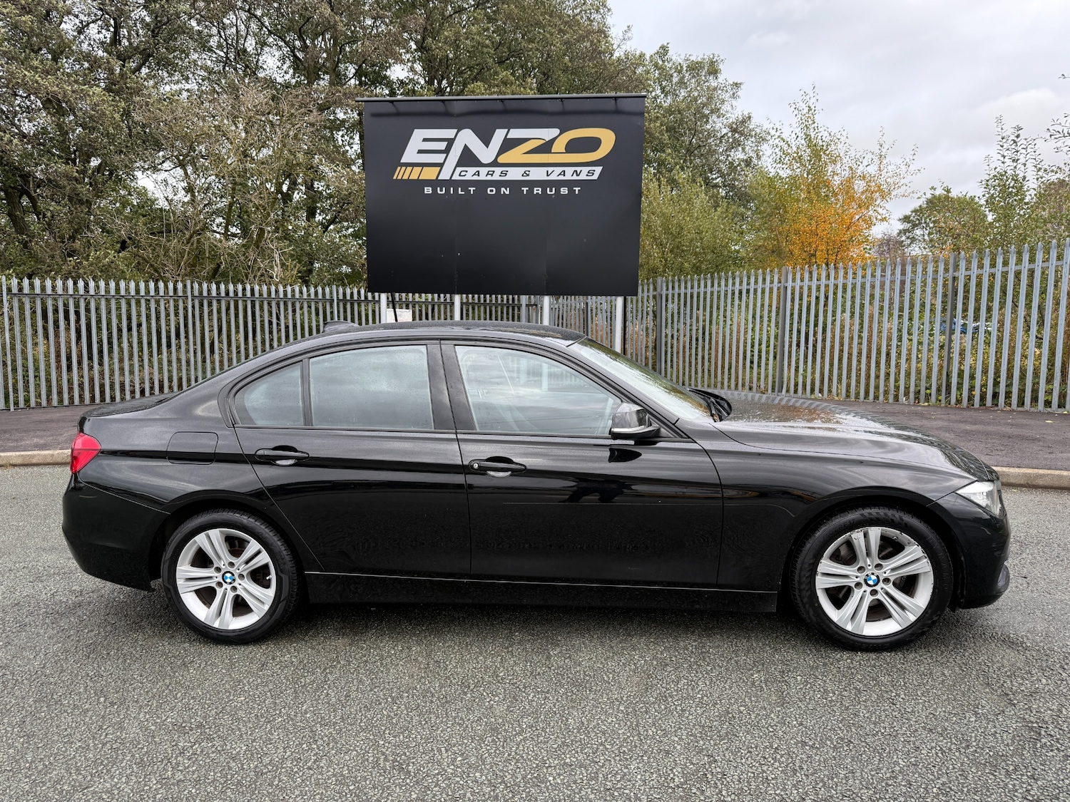 Used BMW 3 Series 2017 for sale - 76478262: Photo 2