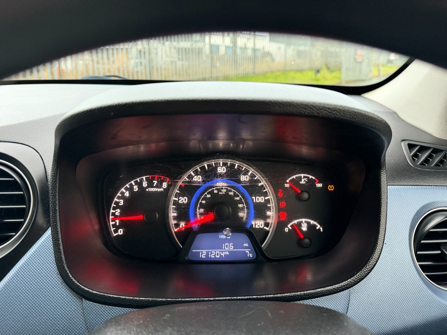 Used Hyundai i10 2016 for sale - 77324508: Photo 18