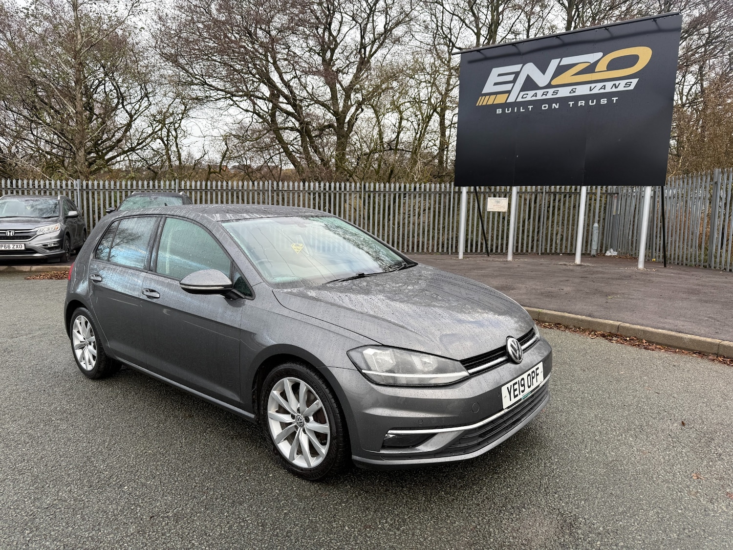 Used Volkswagen Golf 2019 for sale - 76757295: Photo 2