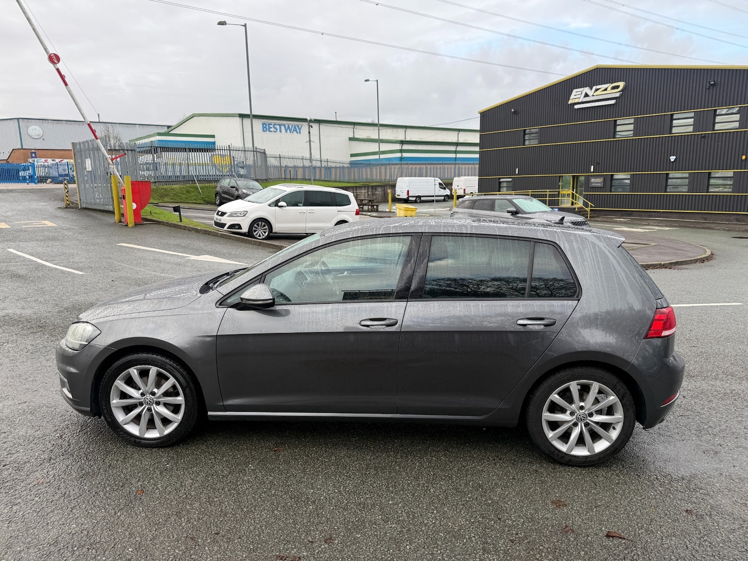 Used Volkswagen Golf 2019 for sale - 76757295: Photo 7