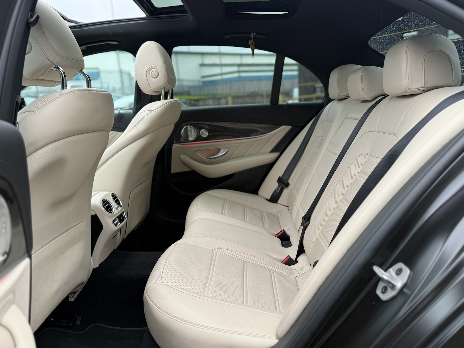 Used Mercedes-Benz E Class 2021 for sale - 77690887: Photo 21