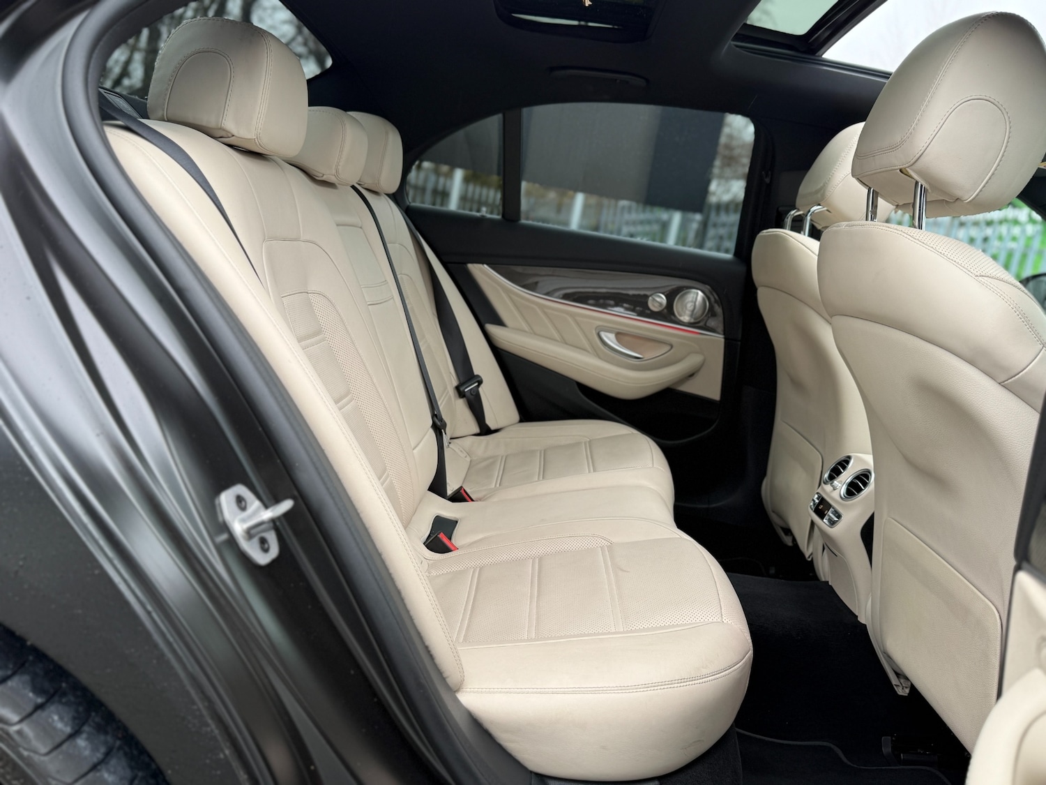 Used Mercedes-Benz E Class 2021 for sale - 77690887: Photo 24